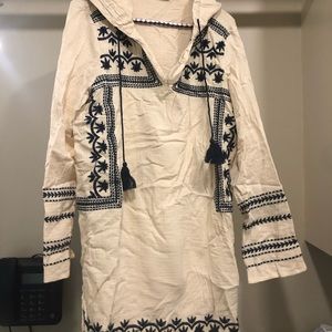 Three birds nest pull over dress